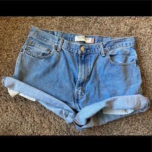Cut off Levi shorts!